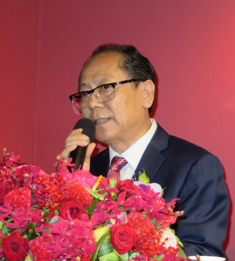 中国国际艺术联盟主席郭绍成于开幕式上致词